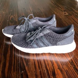 Black adidas tennis shoes